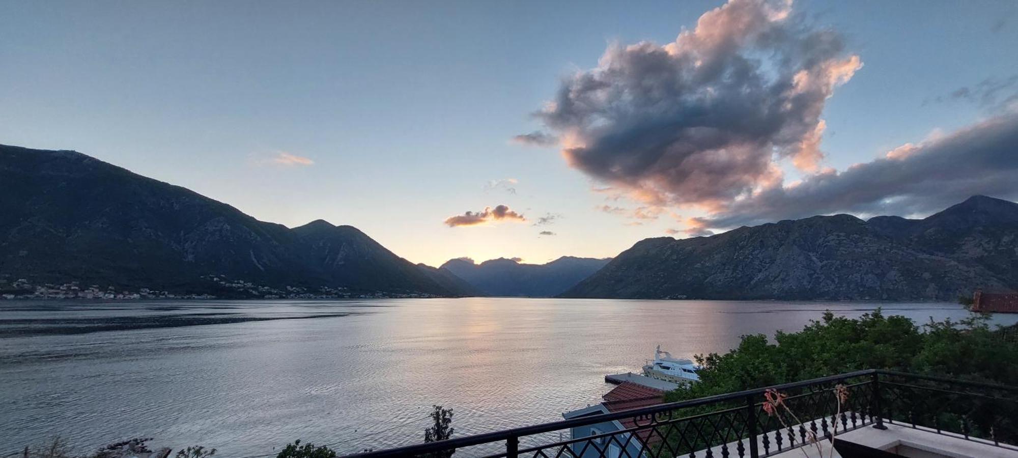 Apartments Boka Blue Dobrota Kotor Eksteriør billede