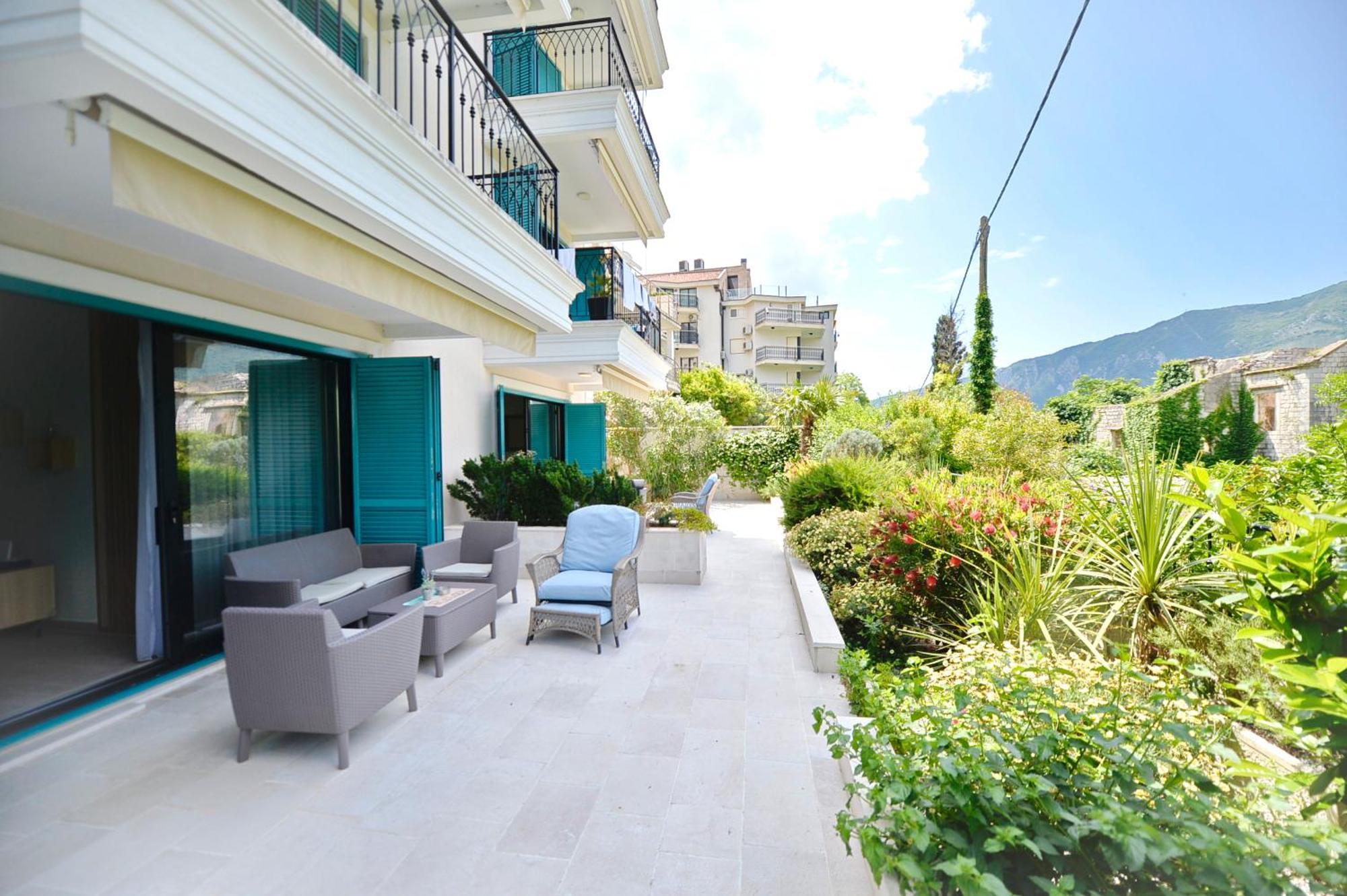 Apartments Boka Blue Dobrota Kotor Eksteriør billede