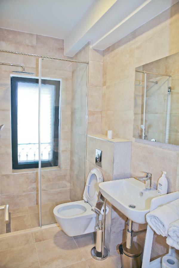 Apartments Boka Blue Dobrota Kotor Eksteriør billede