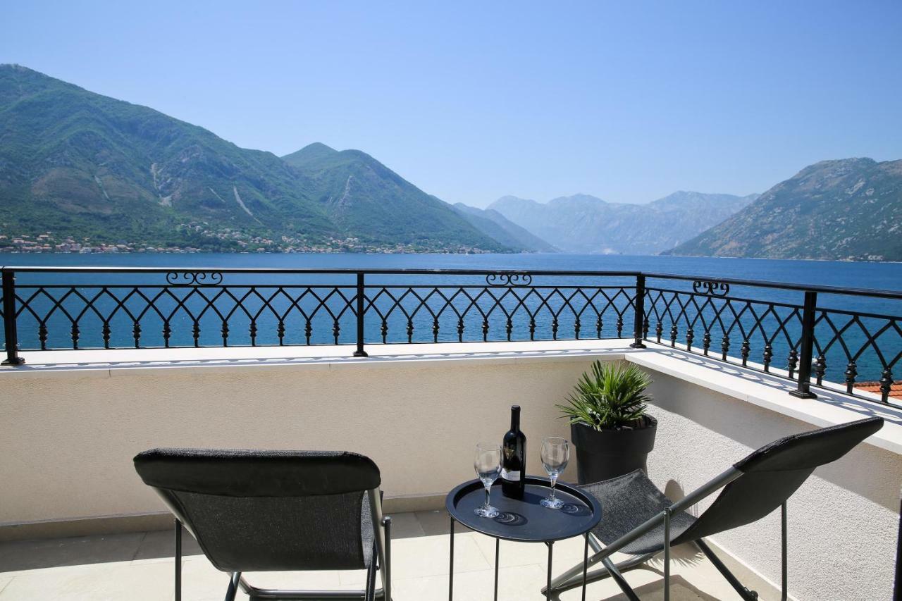 Apartments Boka Blue Dobrota Kotor Eksteriør billede