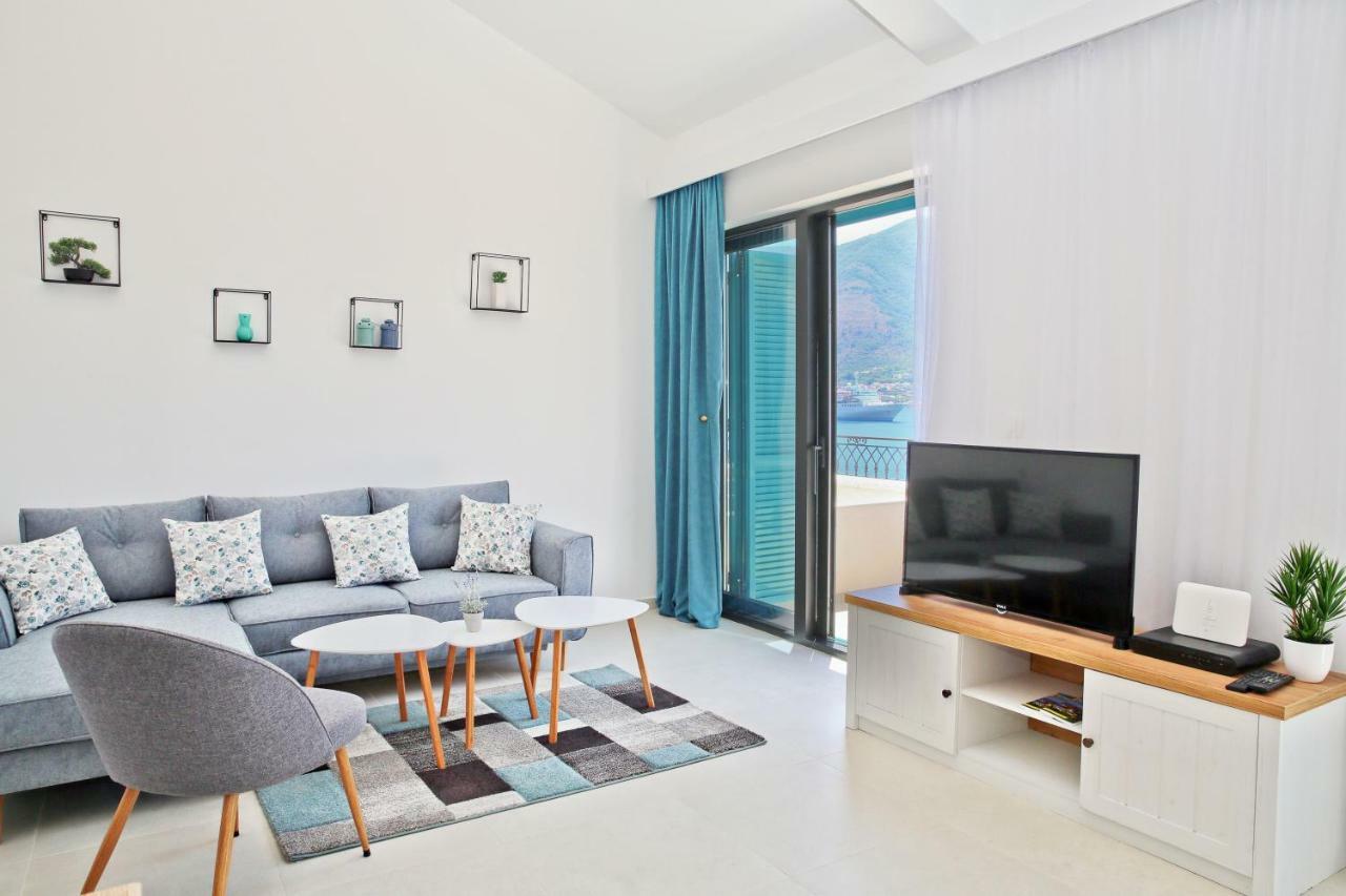 Apartments Boka Blue Dobrota Kotor Eksteriør billede